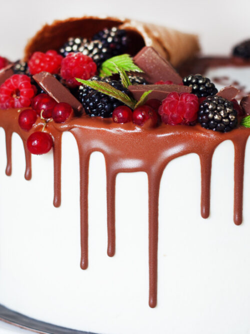 Strawberry Creame Fruit Cake